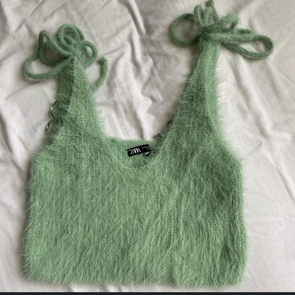 Zara Green Crew Neck Fuzzy Sweater